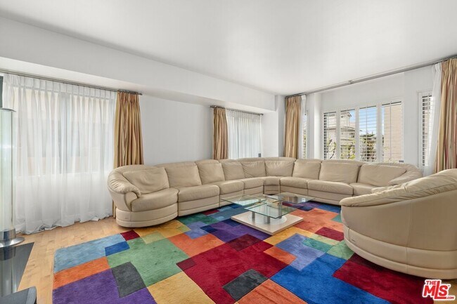 Foto del edificio - 10520 Wilshire Blvd