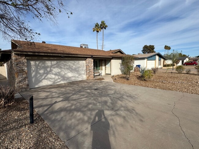 Photo - 2058 E Fremont Dr House