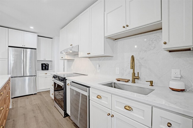 Foto del edificio - 4250 Galt Ocean Dr