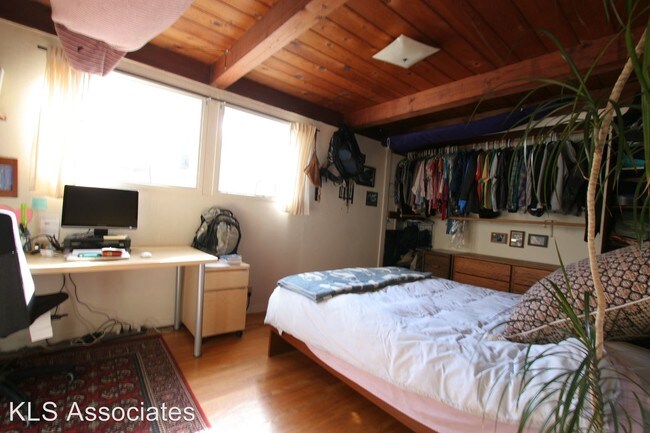 Foto del edificio - 1228-1228 Delaware St