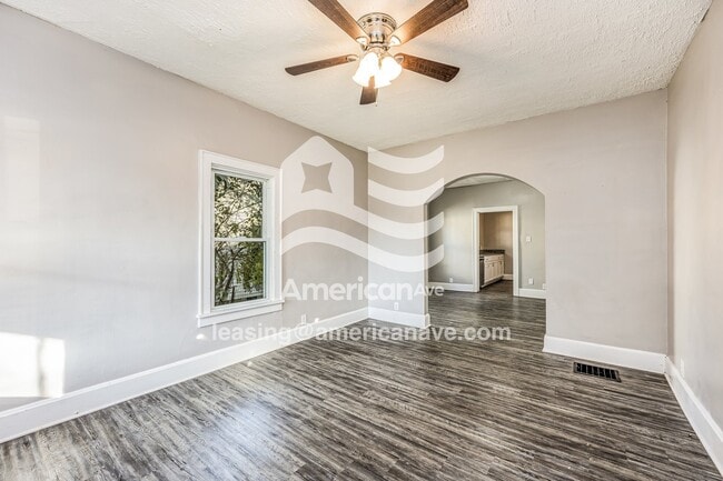 Foto del edificio - 1931 Erie Ave