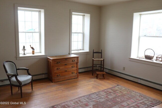 Building Photo - 16 S Main St