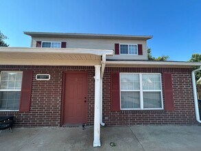 Building Photo - 3503 SW Victoria Pl