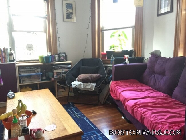 Building Photo - 99 Hancock St