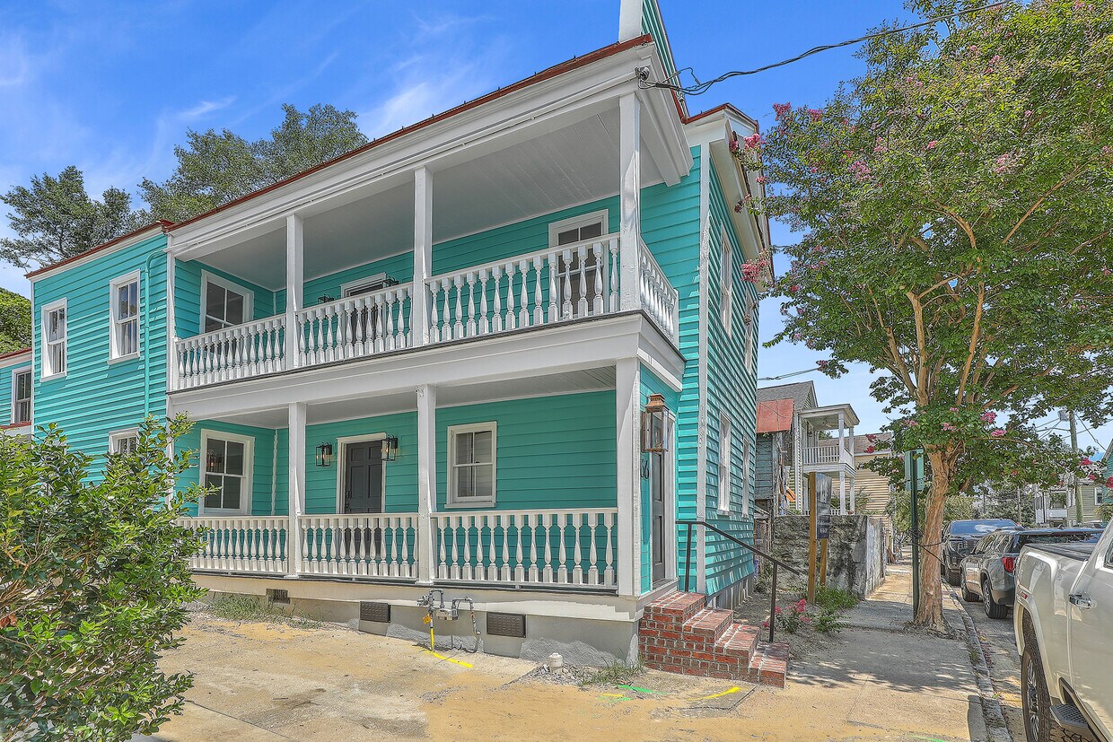 Primary Photo - 66 South St