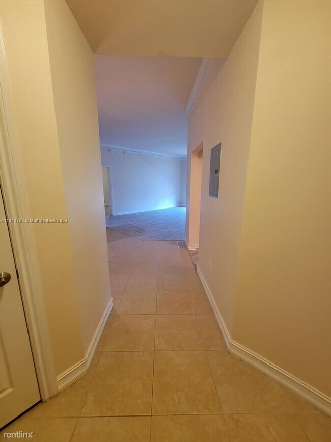 Foto del edificio - 2 br, 2 bath Condo - 3001 NE 185th St Apt 333