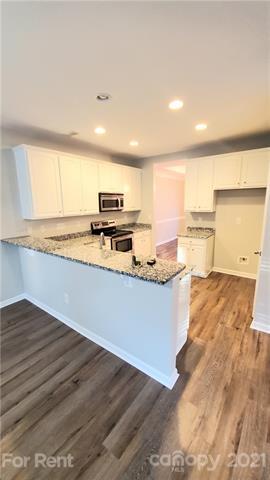 Building Photo - 14427 Laurel Tree Ln