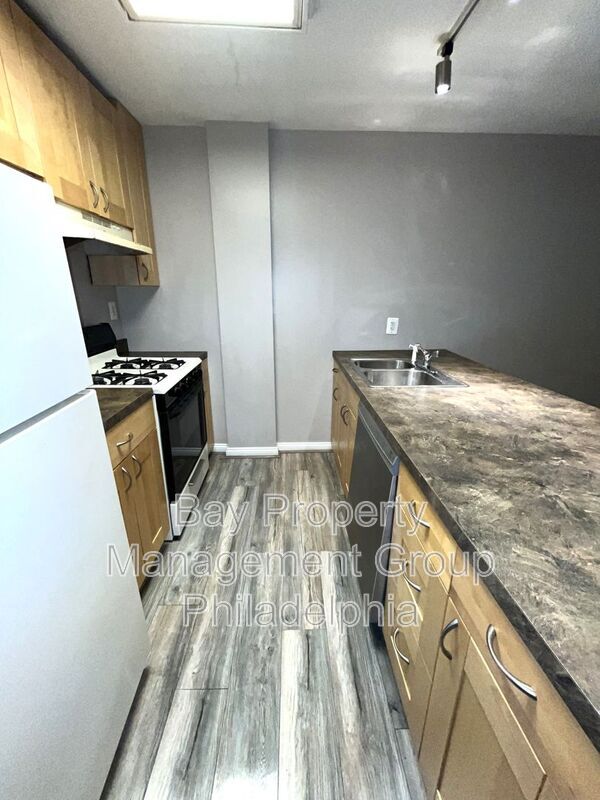 Foto del edificio - 422 W Spencer St