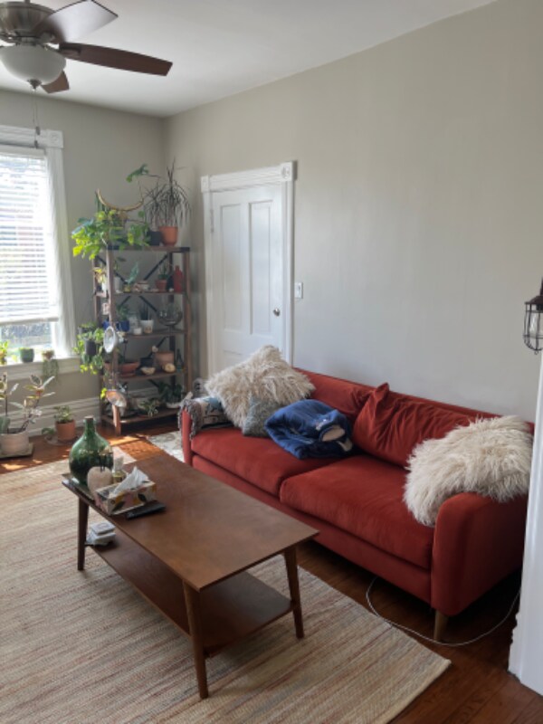 Building Photo - 731 Fenelon Pl
