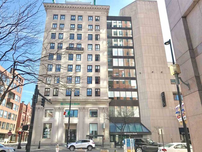 Foto del edificio - 875 Elm St