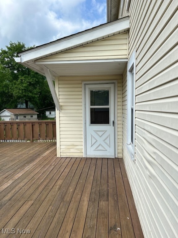 Building Photo - 186 Idabelle Ave