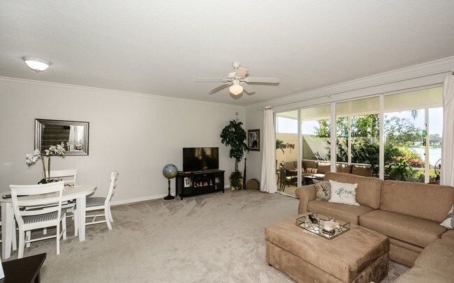 Building Photo - 1406 Burgos Dr
