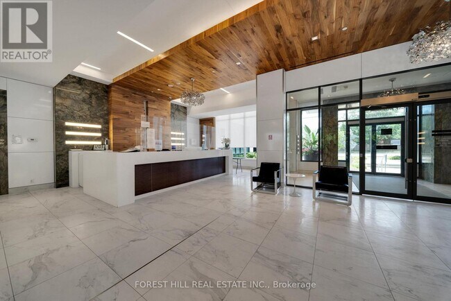 Photo du bâtiment - 7890 Bathurst St