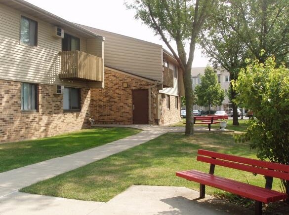 Primary Photo - Maplewood Meadows II