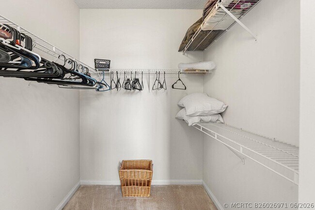 Foto del edificio - 11750 St Andrews Place