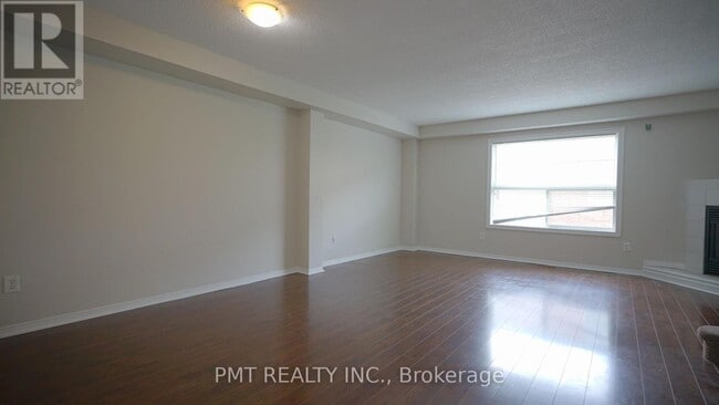 Building Photo - 1530-1530 Reeves Gate