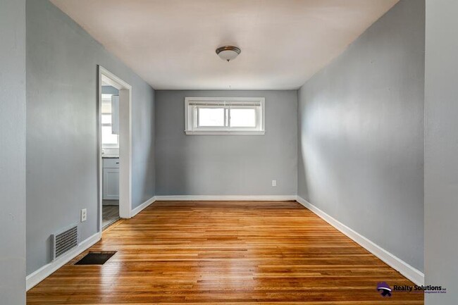 Building Photo - 25 N Dudley St