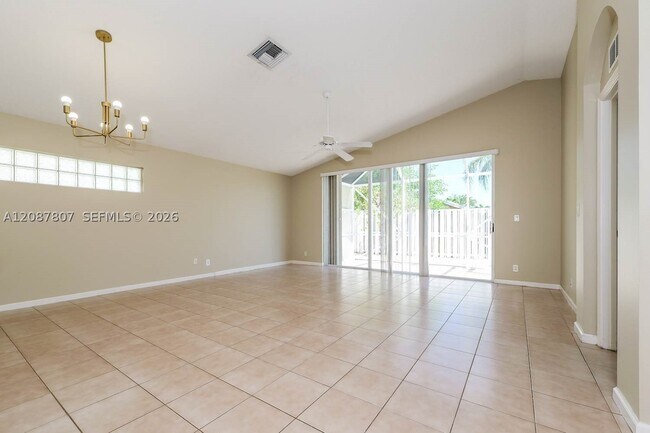 Foto del edificio - 1815 Shadow Creek Rd