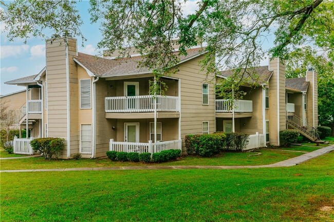 Building Photo - 5608 Cottage Hill Rd