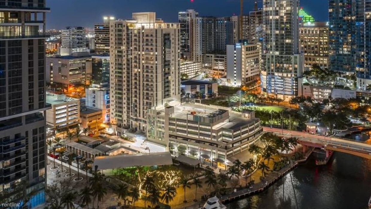 Primary Photo - 20 W Las Olas Blvd