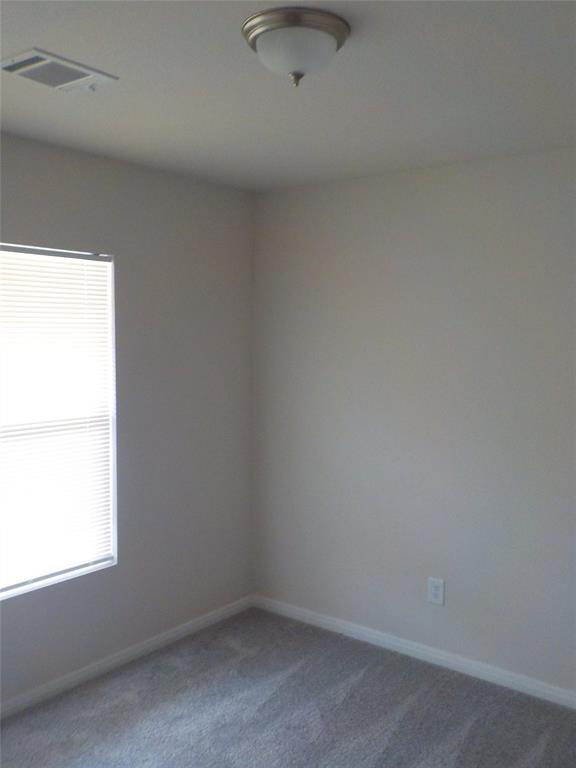 Building Photo - 15723 Del Norte Dr