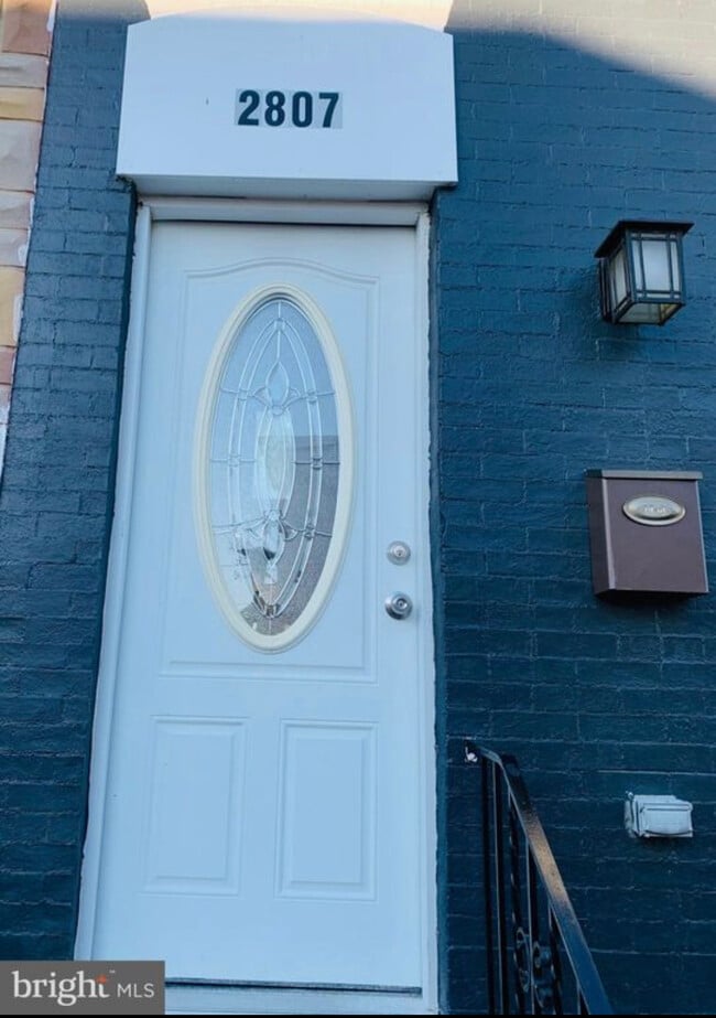 Building Photo - 2807 Miles Ave