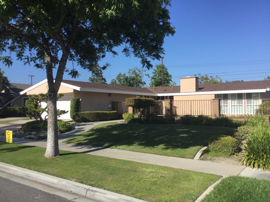 11352 Weatherby Rd, Los Alamitos, CA 90720 House Rental in Los