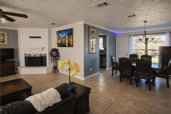 Foto del edificio - 8223 Swan Meadow Ln