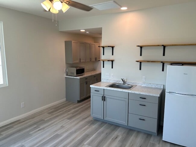 Building Photo - 24445 Leafwood Dr