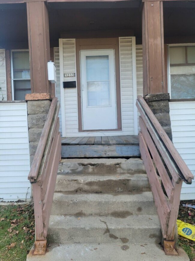 Building Photo - 3233 N 20th St