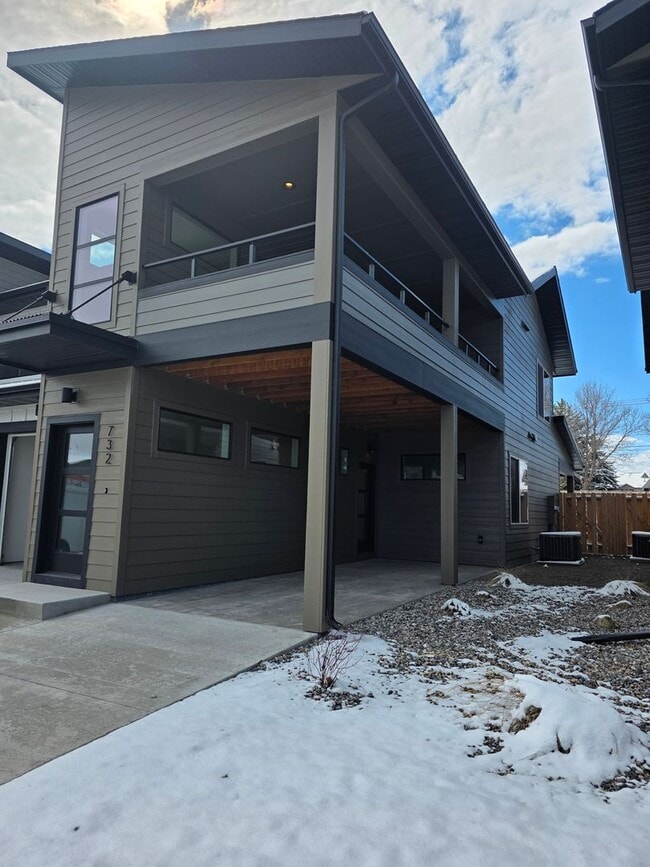 Building Photo - Brand New 3 Bed 2.5 Bath with office and a...