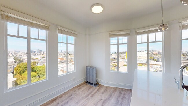 Foto del edificio - 3272 21st St