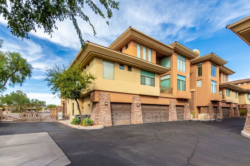 Foto principal - 14450 N Thompson Peak Pkwy