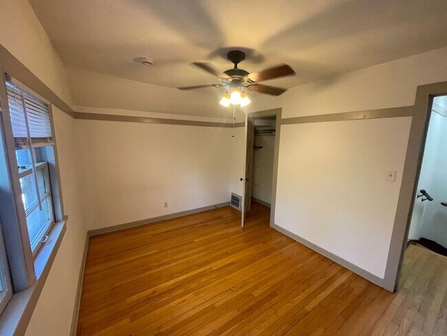 Foto del edificio - 3820-3822 N Humboldt Blvd.