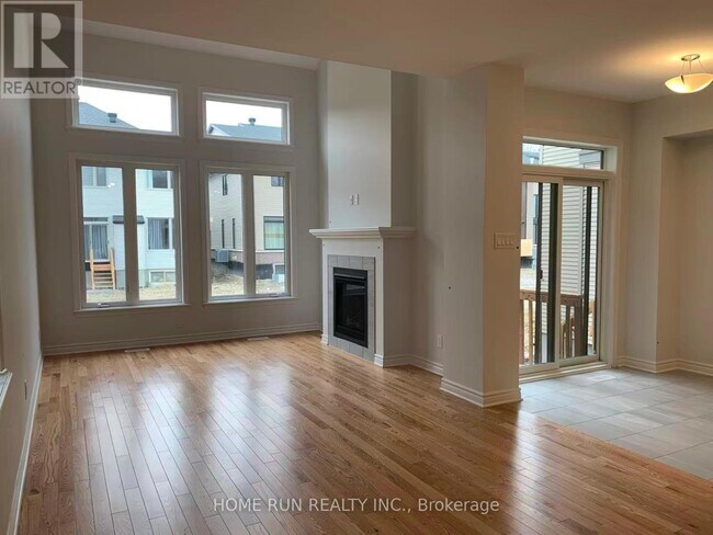 Building Photo - 1021 Eider St