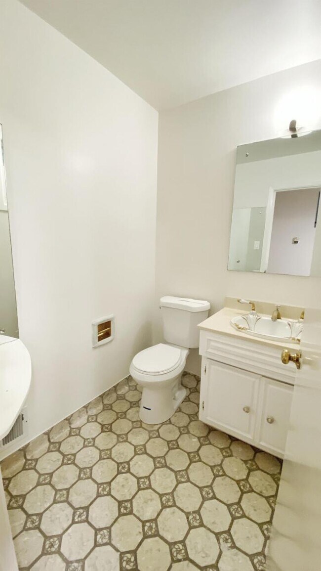Foto del edificio - 4 bedroom in San Francisco CA 94132