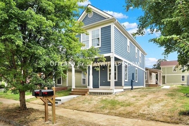 Building Photo - 162 Keel Ave