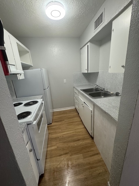 Foto del edificio - 5220 Weber Rd