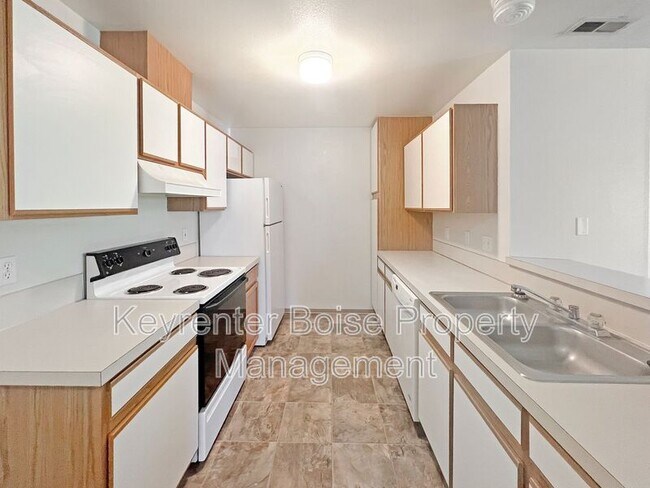 Foto del edificio - 6799 W Overland Rd