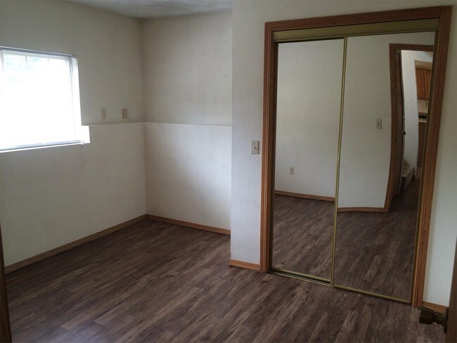 Building Photo - 1217 Jack Pine Way