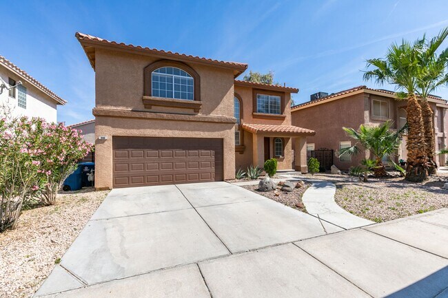 Foto del edificio - WHITNEY RANCH FRESHLY UPDATED 4 BEDROOM HOME WITH LARGE BACKYARD