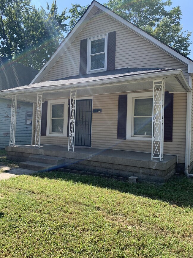 Photo - 942 N Concord St House