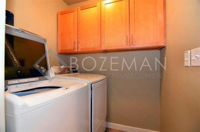 Building Photo - 2749 Hedgerow Ct