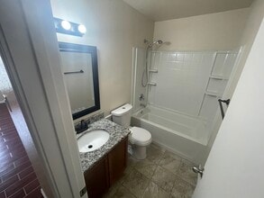 Building Photo - 220 Chalk Mountain Dr