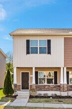 Building Photo - 1721 Sprucedale Dr