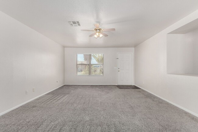 Building Photo - Charming 3 bedroom in El Mirage!