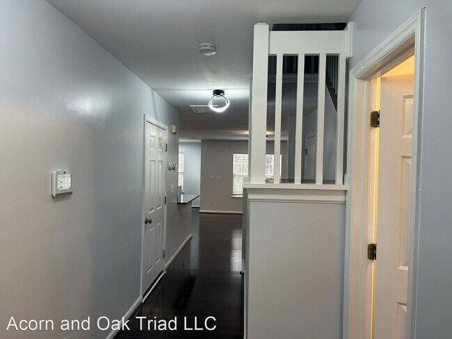 Building Photo - 2 br, 3 bath House - 5101 Bartholomews Lane
