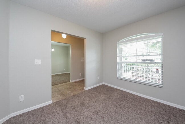 Building Photo - 1228 Mt McKinley Ct