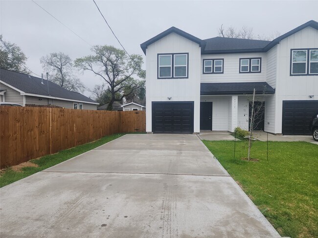 Foto del edificio - 6719 Roanoke St