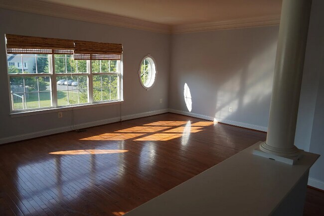 Building Photo - 16454 Kenneweg Ct